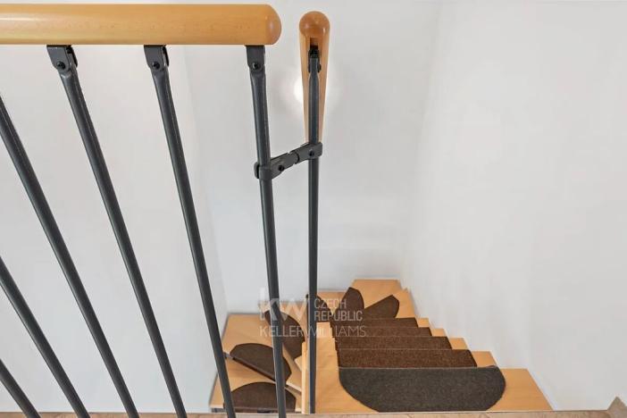 Prodej bytu 4+kk, Nehvizdy, Pražská, 107 m2