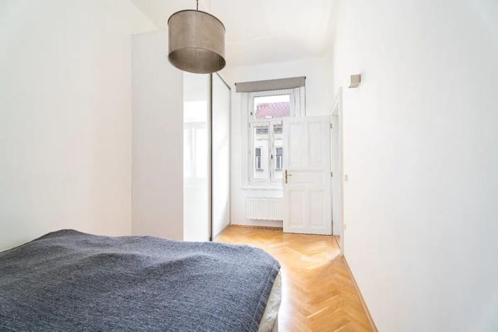 Prodej bytu 2+1, Praha - Nové Město, Soukenická, 78 m2