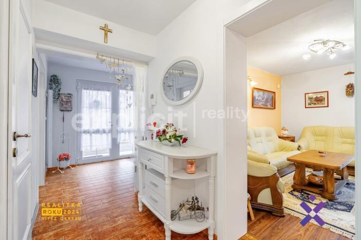 Prodej rodinného domu, Provodov, 234 m2