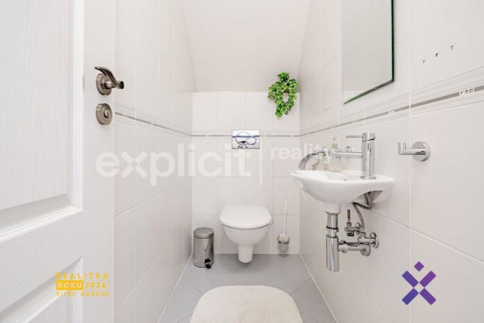 Prodej rodinného domu, Provodov, 234 m2