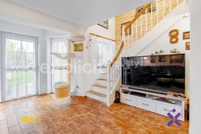 Prodej rodinného domu, Provodov, 234 m2