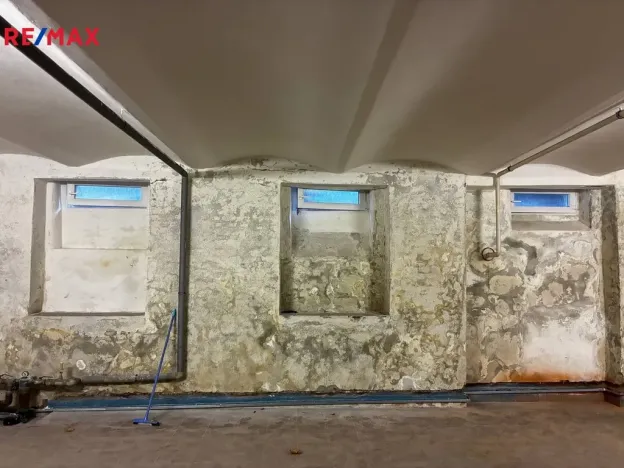 Prodej skladu, Karlovy Vary, Moravská, 75 m2