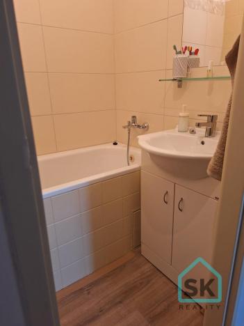 Pronájem bytu 3+1, Krnov - Pod Bezručovým vrchem, Maxima Gorkého, 65 m2