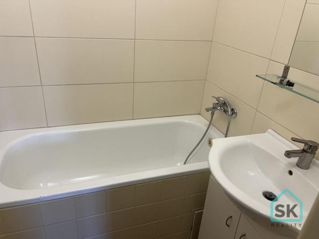 Pronájem bytu 3+1, Krnov - Pod Bezručovým vrchem, Maxima Gorkého, 65 m2