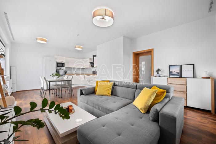 Prodej bytu 2+kk, Praha - Horní Měcholupy, Modenská, 66 m2