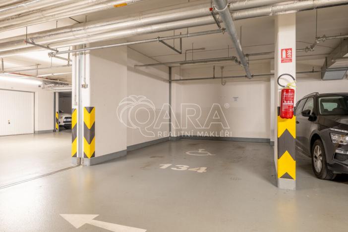 Prodej bytu 2+kk, Praha - Horní Měcholupy, Modenská, 66 m2