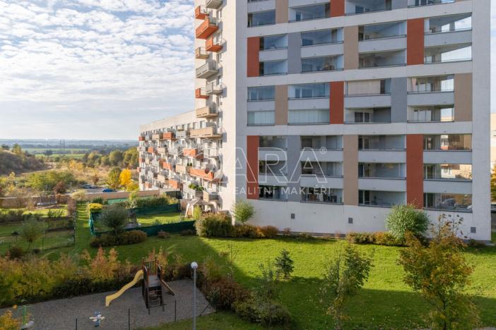 Prodej bytu 2+kk, Praha - Horní Měcholupy, Modenská, 66 m2