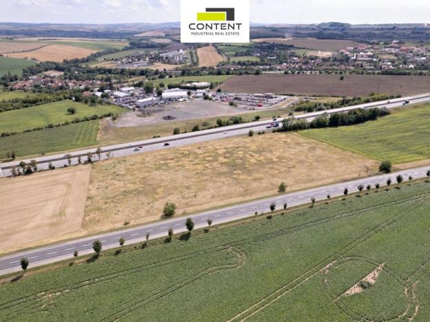 Pronájem skladu, Holubice, 3078 m2