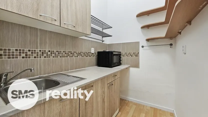 Pronájem bytu 1+kk, Opava - Město, Nákladní, 32 m2