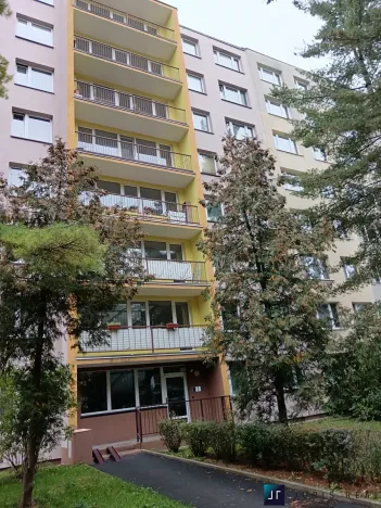 Prodej bytu 1+kk, Praha - Prosek, Veltruská, 27 m2