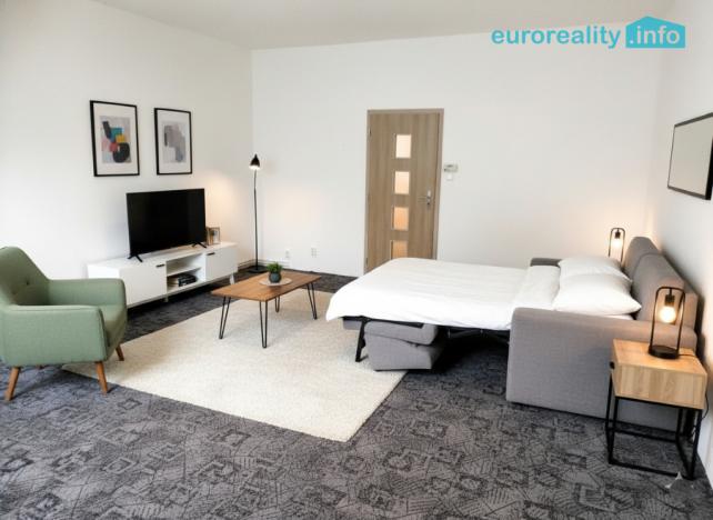 Pronájem bytu 1+1, Děčín, Kamenická, 40 m2