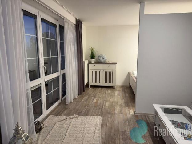 Pronájem bytu 2+kk, Zvěrotice, 50 m2