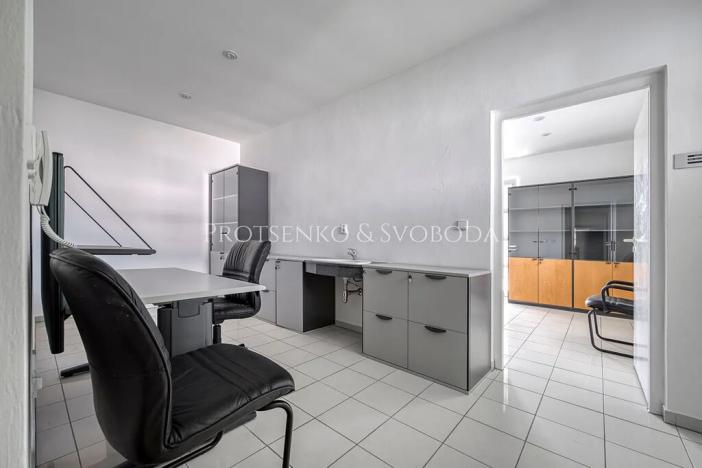 Prodej vily, Křižanov, Benešovo náměstí, 530 m2