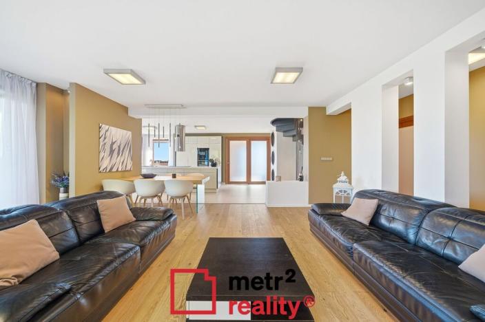 Prodej rodinného domu, Slatinky, 258 m2