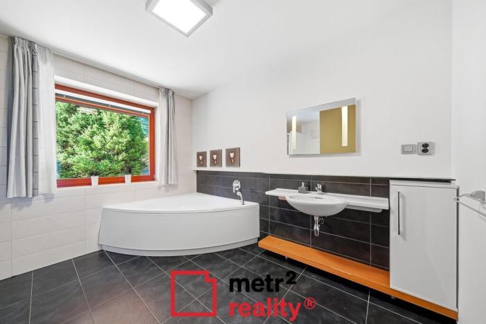 Prodej rodinného domu, Slatinky, 258 m2