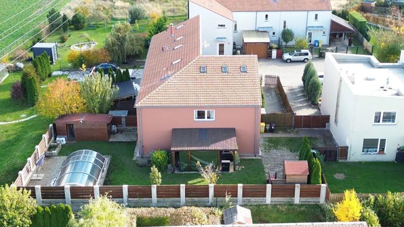 Prodej rodinného domu, Jenštejn, Zlatnická, 137 m2