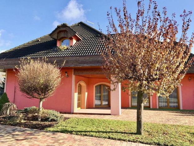 Prodej rodinného domu, Strančice - Všechromy, 295 m2