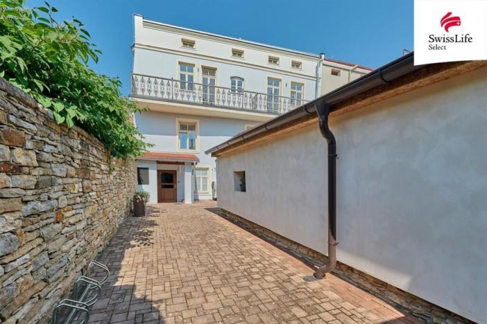 Prodej ubytování, Nové Město nad Metují, Husovo náměstí, 927 m2