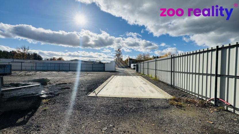 Prodej komerčního pozemku, Lišov, 3904 m2