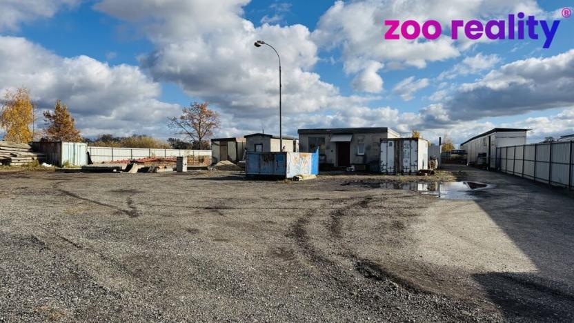 Prodej komerčního pozemku, Lišov, 3904 m2