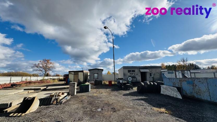 Prodej komerčního pozemku, Lišov, 3904 m2