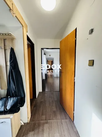 Prodej rodinného domu, Martiněves, 250 m2