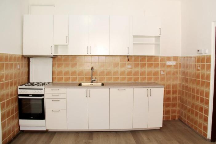 Prodej bytu 2+kk, Praha - Žižkov, Žerotínova, 42 m2