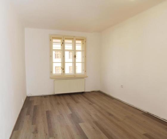 Prodej bytu 2+kk, Praha - Žižkov, Žerotínova, 42 m2