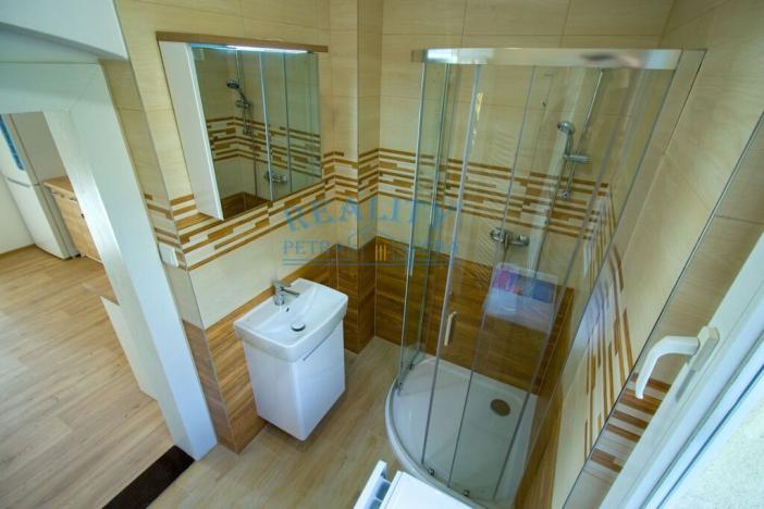 Pronájem bytu 2+1, Ústí nad Labem - Neštěmice, Železná, 63 m2