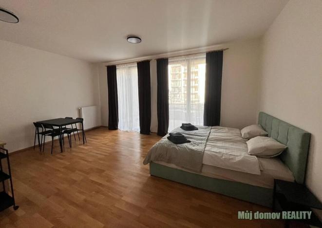 Pronájem bytu 1+kk, Praha - Smíchov, Vackové, 42 m2