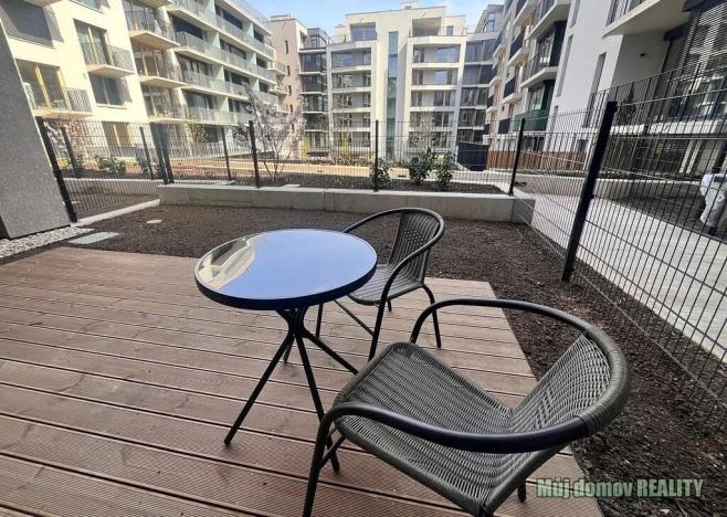 Pronájem bytu 1+kk, Praha - Smíchov, Vackové, 42 m2