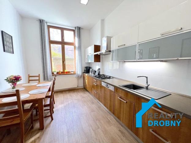 Prodej bytu 4+1, Děčín, 17. listopadu, 140 m2