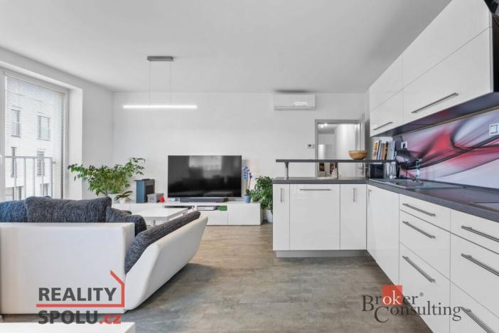 Prodej bytu 2+kk, Hradec Králové - Třebeš, Pod Svahem, 56 m2