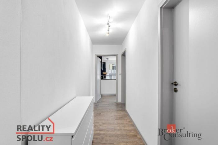 Prodej bytu 2+kk, Hradec Králové - Třebeš, Pod Svahem, 56 m2