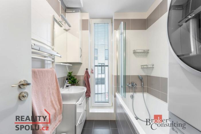 Prodej bytu 2+kk, Hradec Králové - Třebeš, Pod Svahem, 56 m2