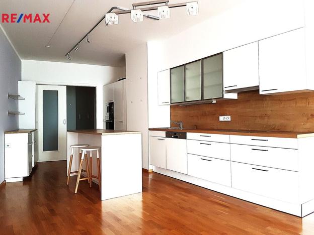 Pronájem bytu 3+kk, Praha, Baarova, 111 m2