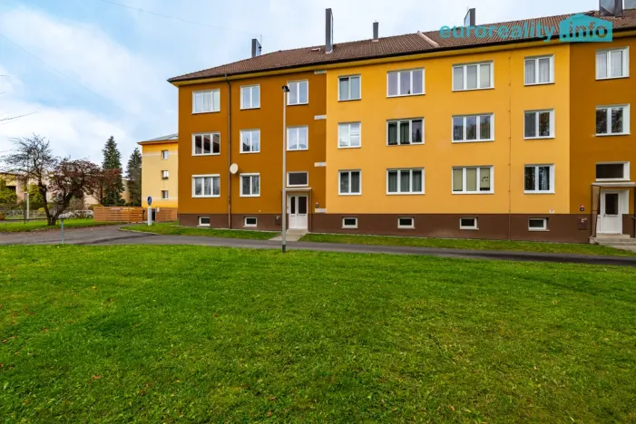 Prodej bytu 2+1, Mariánské Lázně, Skalníkova, 53 m2
