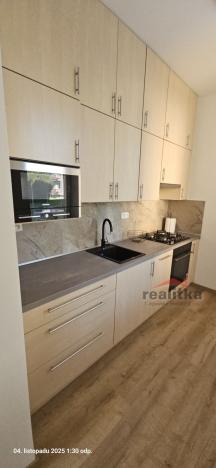 Pronájem bytu 1+1, Opava, U Střelnice, 36 m2