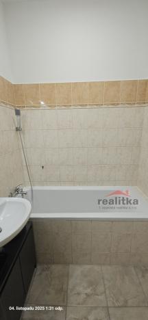 Pronájem bytu 1+1, Opava, U Střelnice, 36 m2