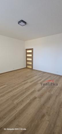 Pronájem bytu 1+1, Opava, U Střelnice, 36 m2