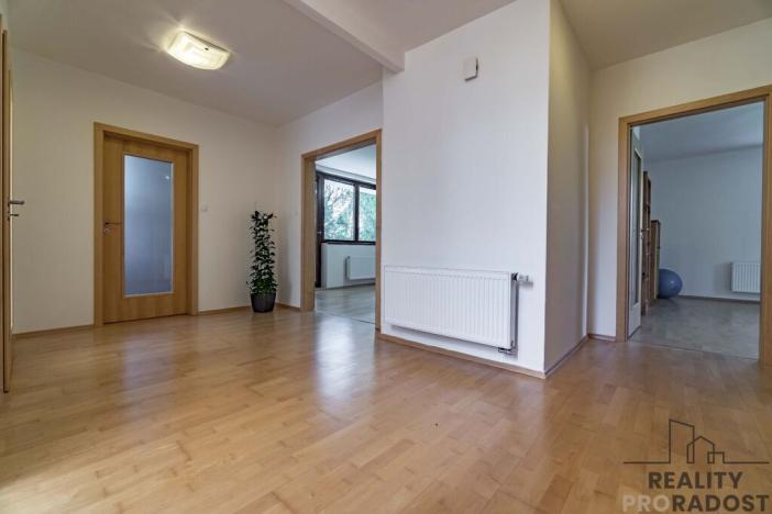 Pronájem rodinného domu, Ostrava, U Váhy, 296 m2