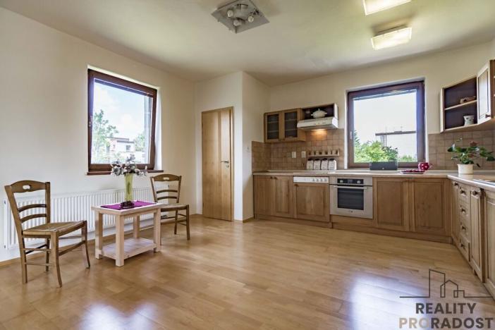 Pronájem rodinného domu, Ostrava, U Váhy, 296 m2