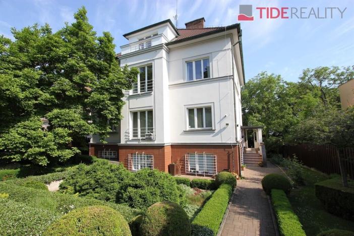 Pronájem kanceláře, Praha - Střešovice, náměstí Před bateriemi, 150 m2