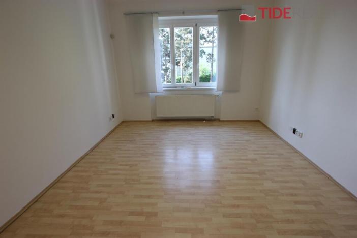 Pronájem kanceláře, Praha - Střešovice, náměstí Před bateriemi, 150 m2