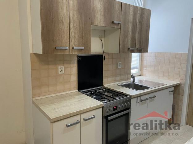 Pronájem bytu 2+kk, Opava - Předměstí, Olomoucká, 65 m2