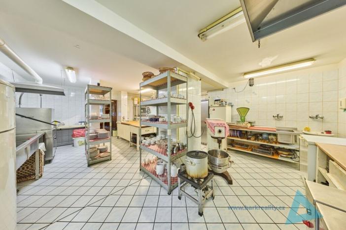 Prodej ubytování, Pec pod Sněžkou - Velká Úpa, 960 m2