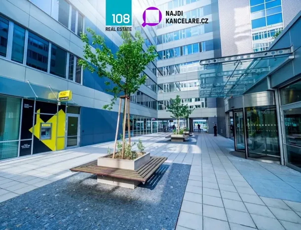Pronájem kanceláře, Praha, 898 m2