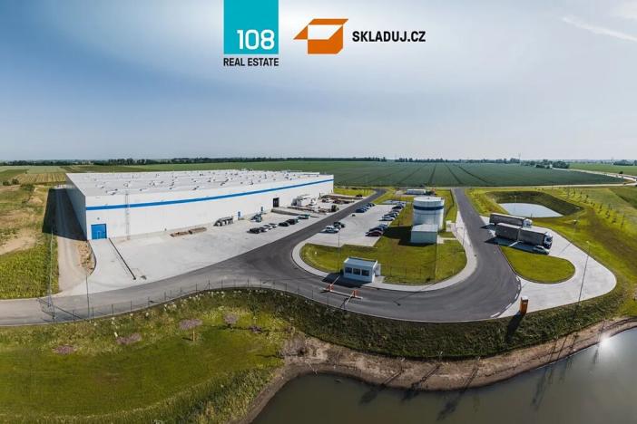 Pronájem skladu, Hrušky, 36695 m2