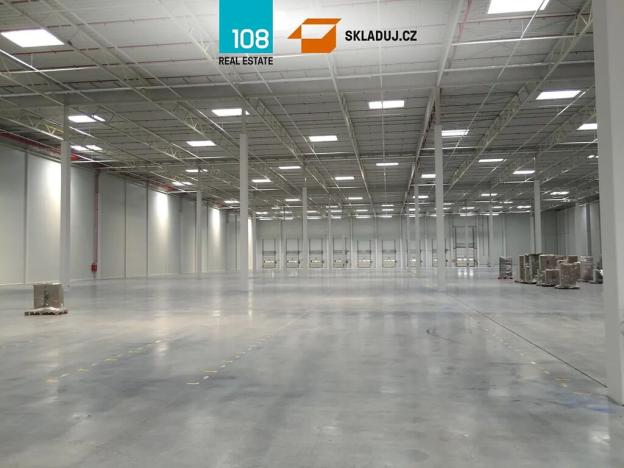 Pronájem skladu, Zeleneč, 16830 m2