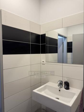 Pronájem kanceláře, České Budějovice - České Budějovice 3, Pražská tř., 164 m2